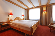 Habitaci�n en el Hotel La Margna en St. Moritz, Suiza
